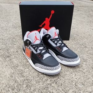 Nike Air Jordan 3 Retro Black/Fire/Cement Size 13